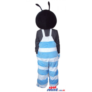 Bug wearing a black shirt and striped light-blue and white